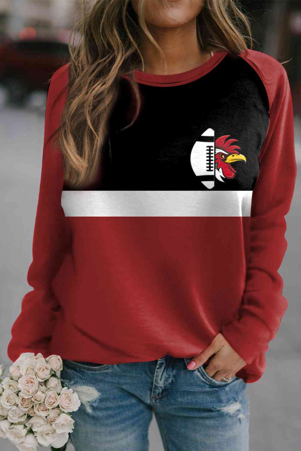 Round Neck Long Sleeve Graphic Sweatshirt