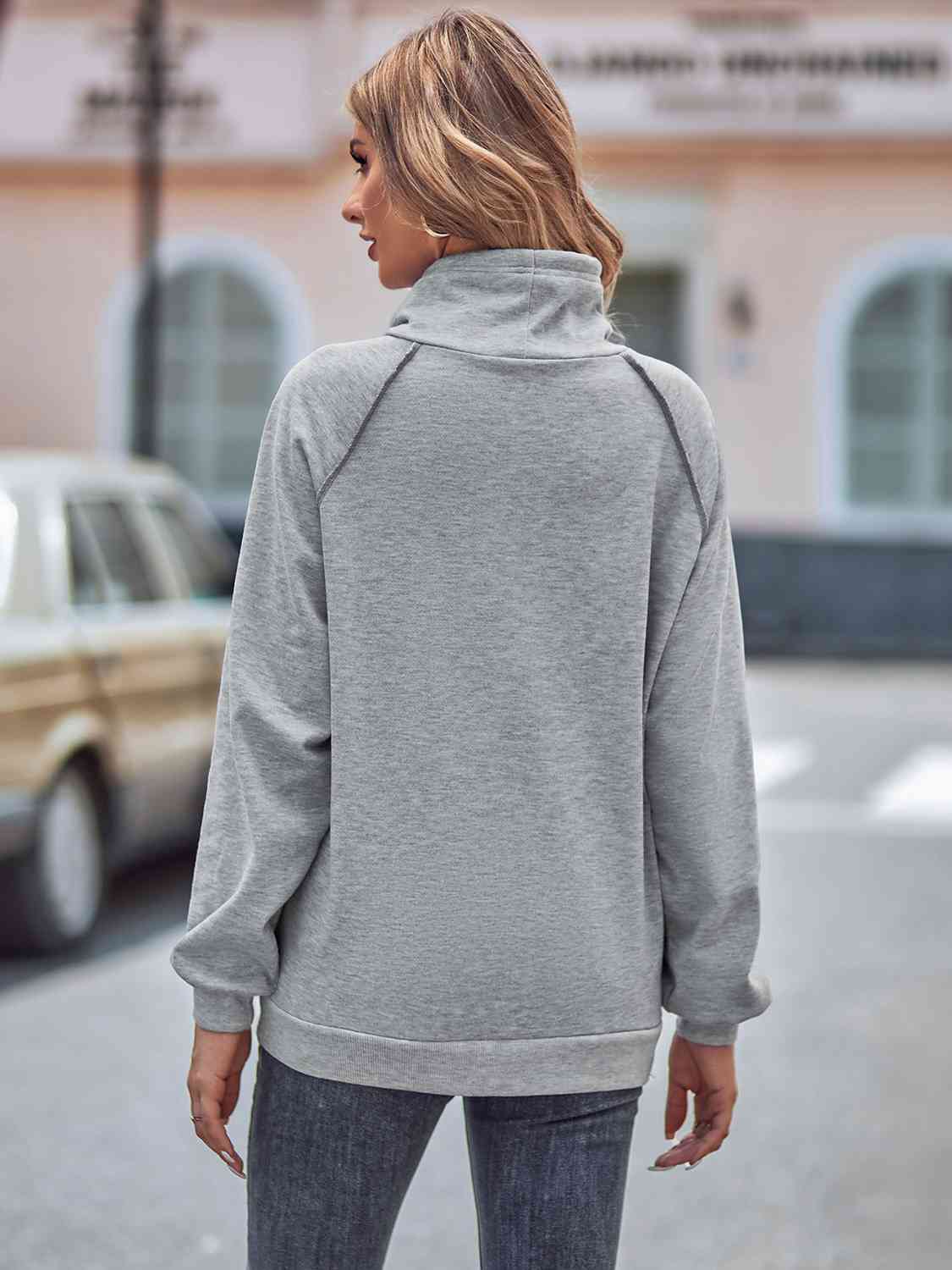 Drawstring Sweatshirt with Pockets